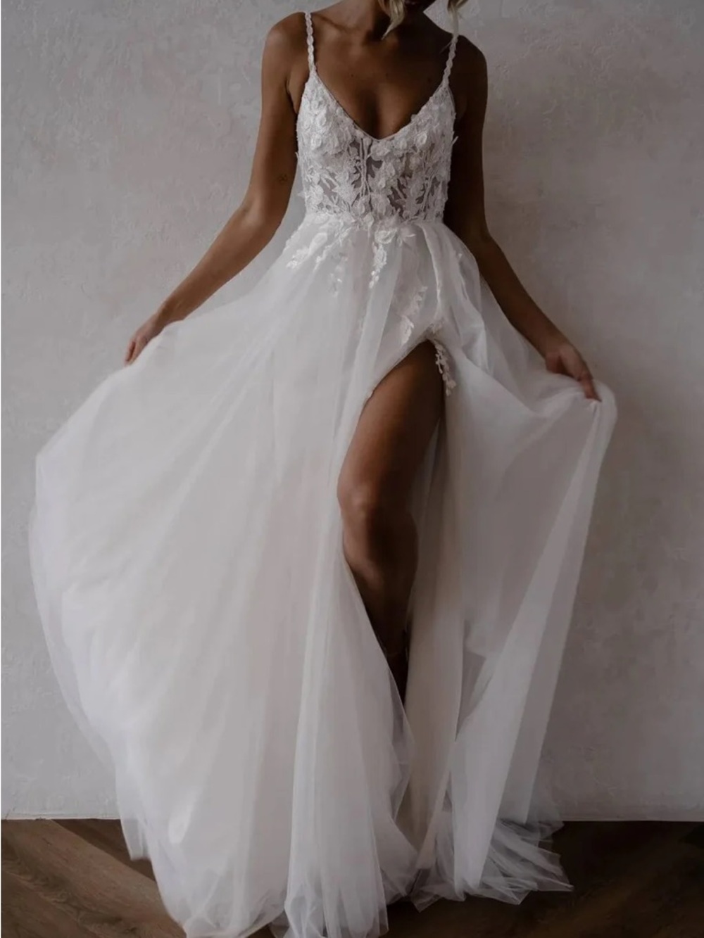 Made With Love Summer Wedding Dress Size 2 - Picture 6 of 8
